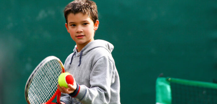 Sportverletzungen bei Kindern und Jugendlichen: Warum sind junge Athleten besonders anfällig für Verletzungen? Prävention, Ursachen, Training