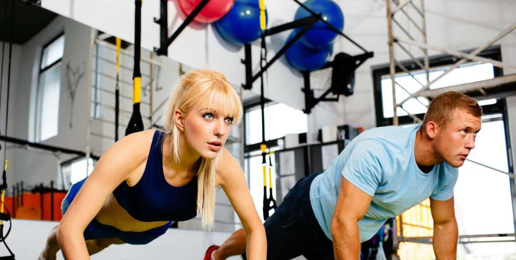 Crossfit Trainingspläne: Übungen und Workout für Einsteiger