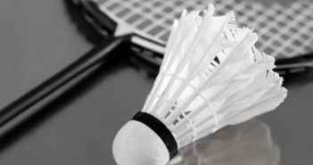 Basics im Badmintontraining – Bevor es ans Schlagen geht