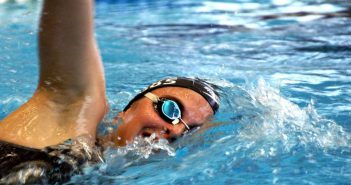 Schulterschmerzen nach dem Schwimmen: Schulterbeschwerden bei Schwimmern stehen oft im Zusammenhang mit der Rotatorenmanschette: Ratgeber, Tipps, Hilfe!