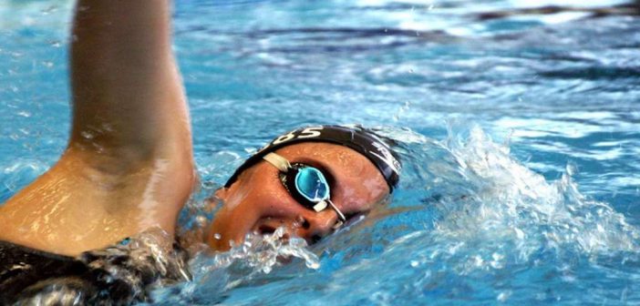 Schulterschmerzen nach dem Schwimmen: Schulterbeschwerden bei Schwimmern stehen oft im Zusammenhang mit der Rotatorenmanschette: Ratgeber, Tipps, Hilfe!