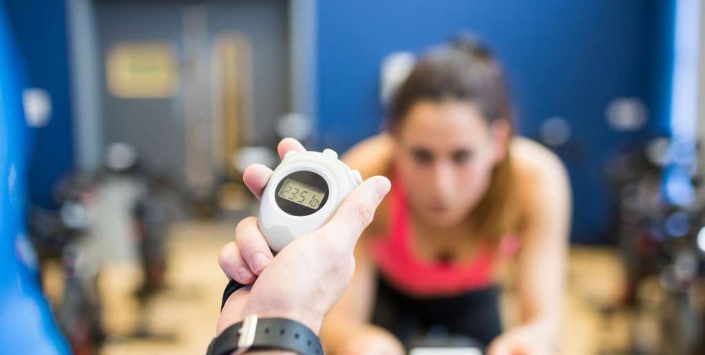 Mit Intervalltraining schneller werden und mehr kraft aufbauen