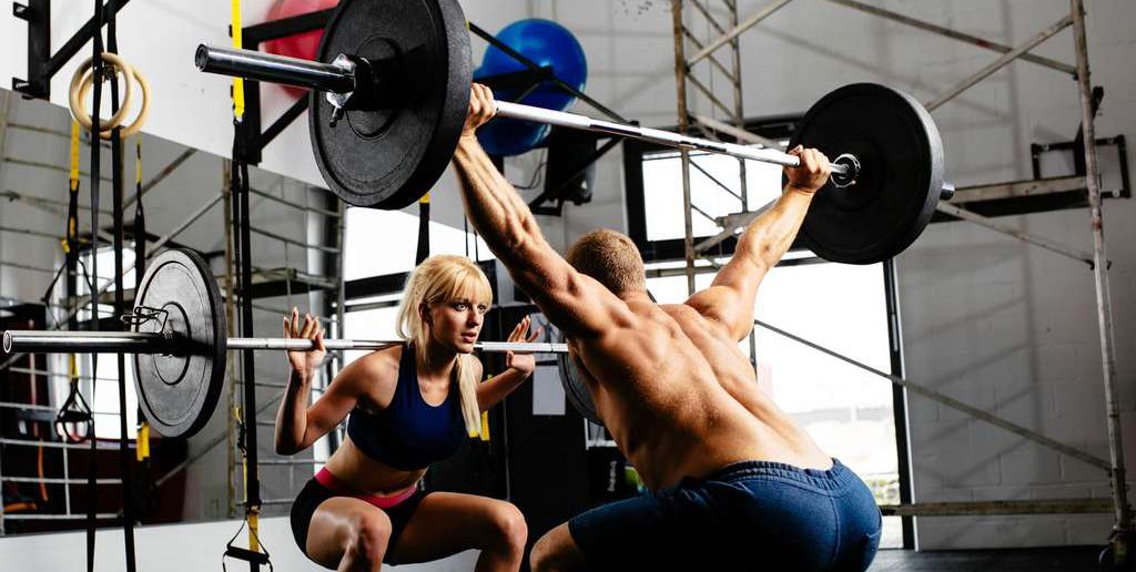 Komplexes Training ist die Kombination aus Gewichtübungen und plyometrischen Übungen