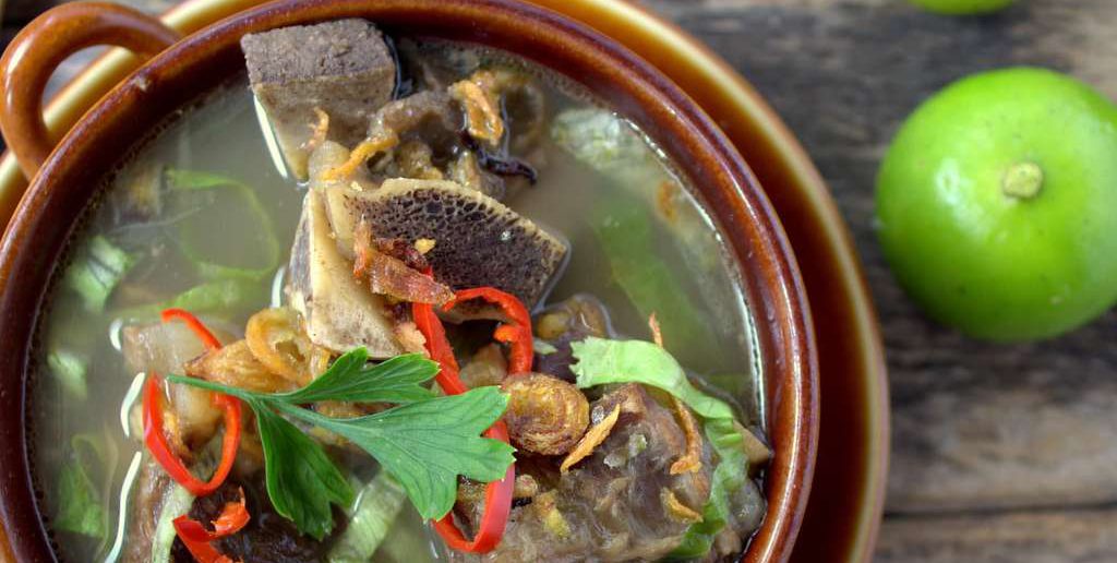 Knochenbrühe: Gesunde Ernährung selber machen