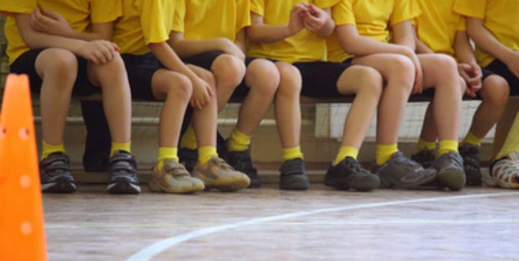 Vor Spiel & Training: Aufwärmen mit Kindern Aufwärmen mit Kindern