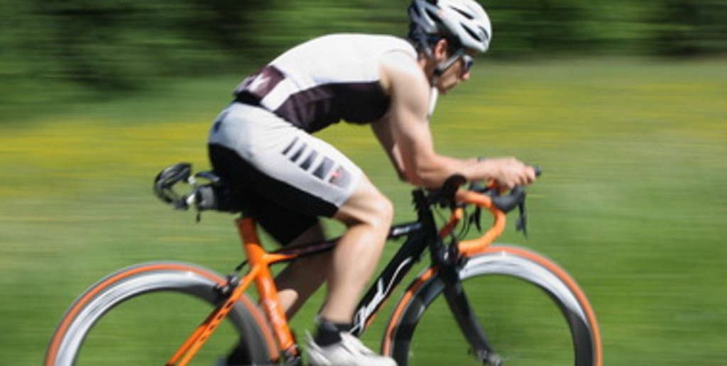 Krafttraining im Triathlon ist ein wichtiger Bestandteil und gehört auf jeden Trainingsplan. Wir zeigen die besten Übungen für zuhause