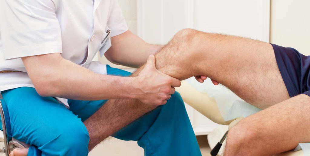 Kreuzbandverletzungen und Kreuzbandriss: einfache aber effektive Übungen für zuhause