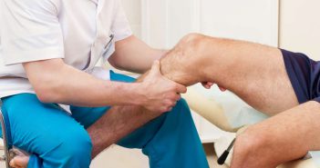 Einfach aber effektiv: 4 Übungen für zuhause gegen Kreuzbandverletzungen Kreuzband Riss: einfache aber effektive Übungen für zuhause