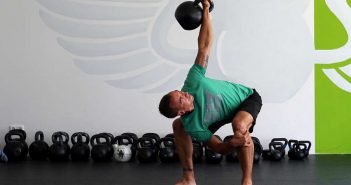 Überkopfbewegungsmerkmale mit der Kettlebell – so wirst Du schnell stärker!