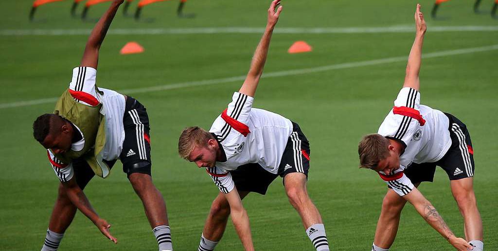 Die optimale Ernährung für Fußballer: Wie Sie durch eine sportgerechte Ernähtung länger leistungsfähig bleiben!