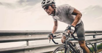 Radsport: Lässt sich Grundlagenausdauer besser über Leistung steuern?