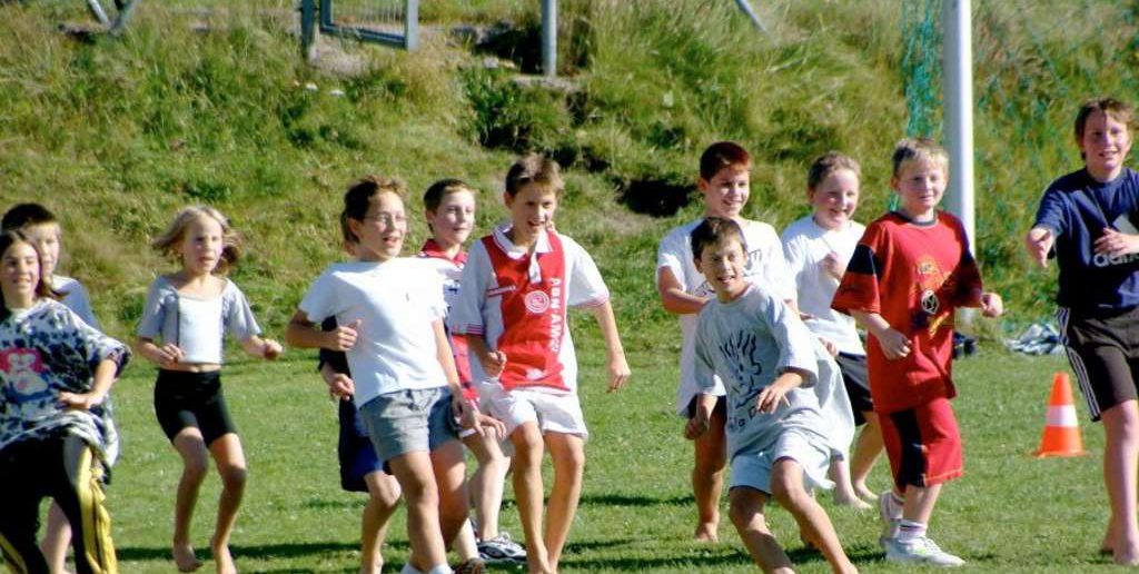 Aufwärmen mit Kindern – Fangspiele Aufwärmen mit Kindern