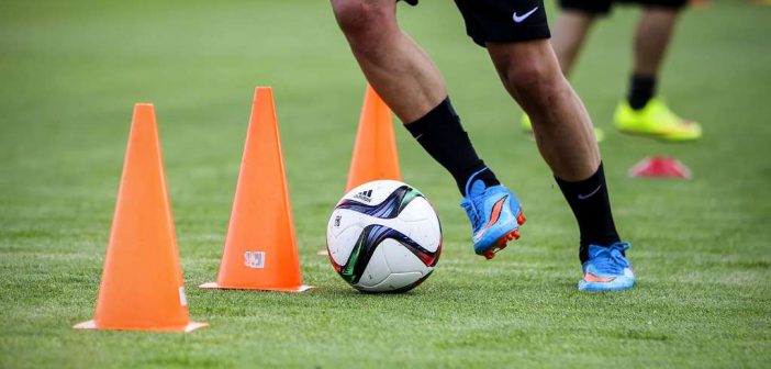 Saisonvorbereitung: Effektives Training vor dem Start in die neue Fußballsaison | Sportwissenschaft✓ moderne Technik✓ Grundlagen✓ Theorie✓ Praxis✓ Übungen✓