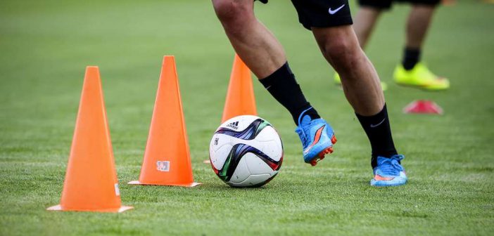 Saisonvorbereitung: Effektives Training vor dem Start in die neue Fußballsaison | Sportwissenschaft✓ moderne Technik✓ Grundlagen✓ Theorie✓ Praxis✓ Übungen✓