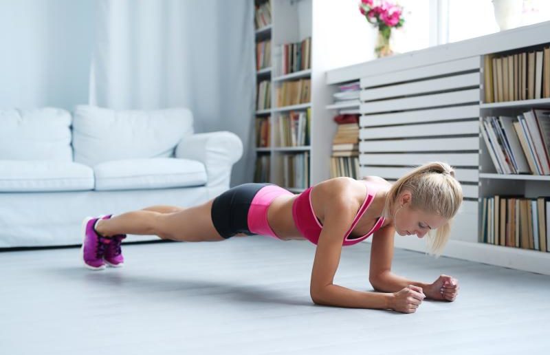 Übungen für zuhause mit dem eigenen Körpergewicht