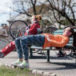 Outdoor Training ist optimal für die körperliche Gesundheit und Fitness: Übungen und Outdoor Trainingsgeräte