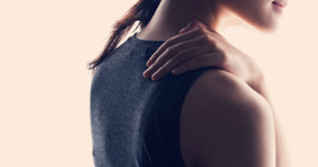 Verspannte Schultern und steifer Nacken? Dieses Workout wirkt Wunder übungen gegen Verspannungen im Schulter-Nacken-Bereich