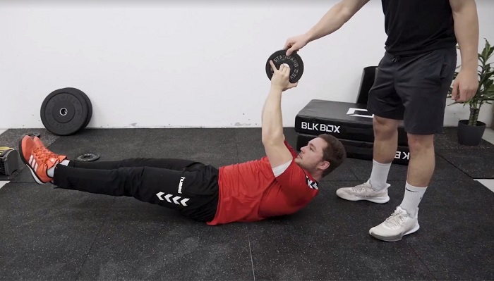 Der Core spielt in allen Sportarten eine wichtige Rolle. Das Coretraining wird allerdings oft falsch eingesetzt.