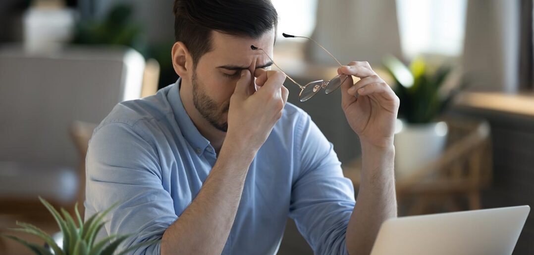 Ein niedriger Blutdruck führt zu Erschöpfung und ist für Betroffene sehr belastend. Wie erhöht man den Blutdruck für mehr Energie?