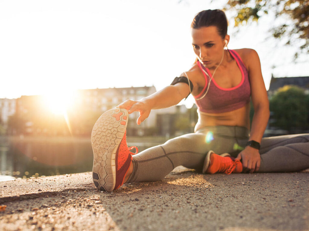 Dehnen oder Krafttraining - Was macht beweglicher?