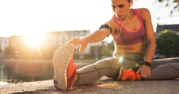 Dehnen oder Krafttraining - Was macht beweglicher?