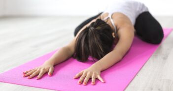 Dass Stretching die Beweglichkeit verbessert ist jedem klar - doch welche Mechanismen im Körper sind dafür verantwortlich?